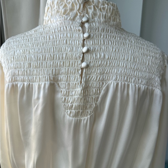 Frame Elegant Silk Cream Smocked Blouse - Picture 8 of 13